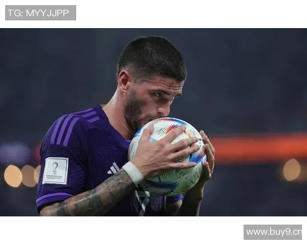 阿根廷队迈阿密集训梅西德保罗齐聚社媒晒报到照片