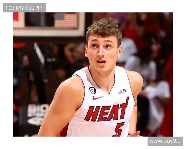 约维奇谈热火团队氛围强调相互鼓励共克难关